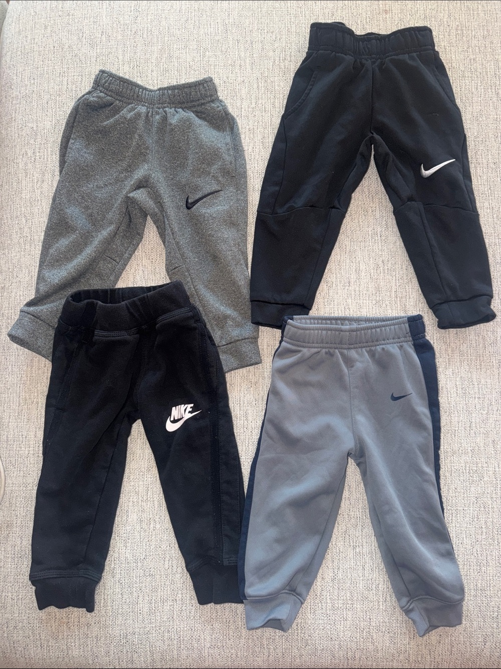 NIKE JOGGER PANTS 4CT SIZE 2T